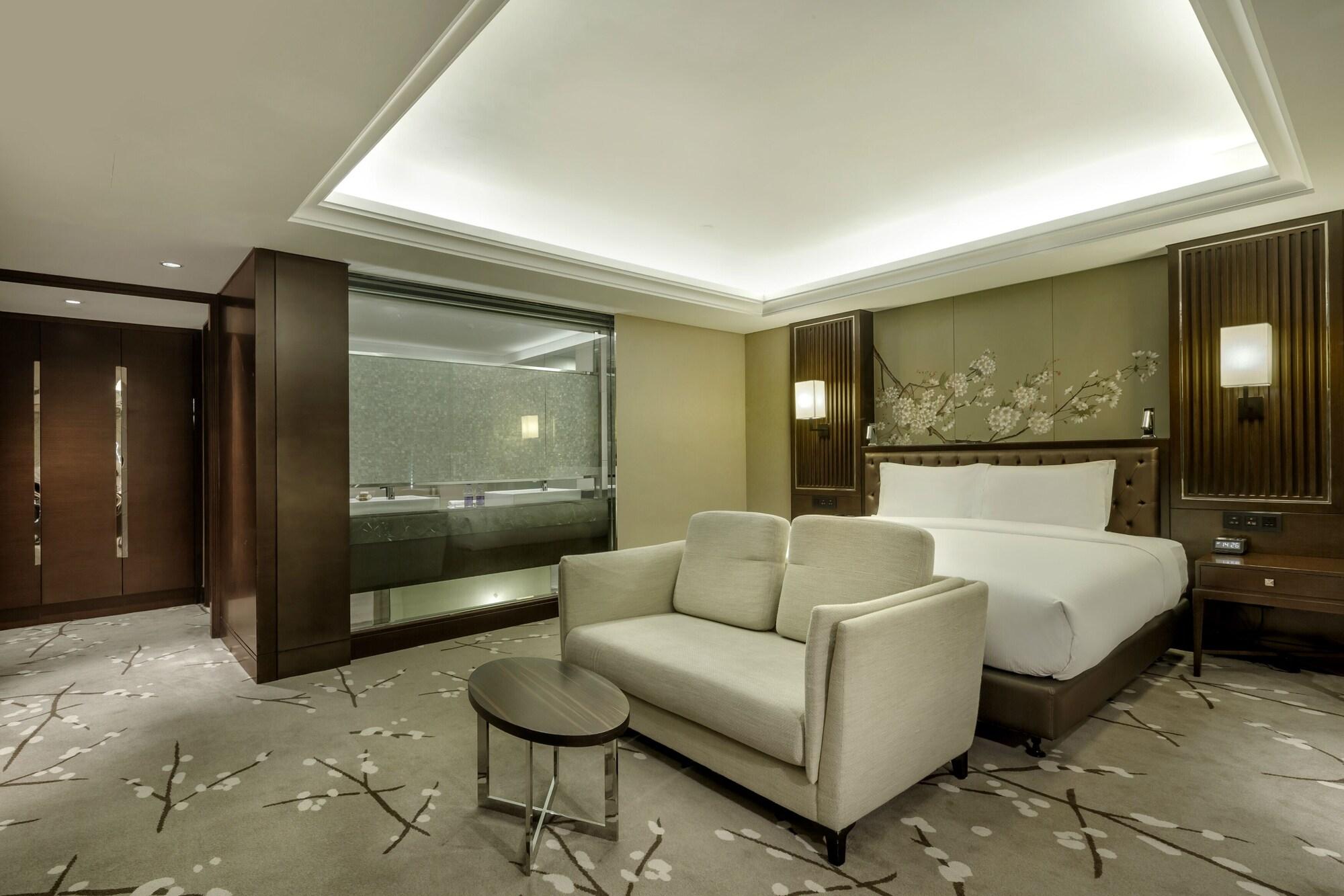 Doubletree By Hilton Chongqing - Guanyinqiao Railway Station Hotel Exterior foto