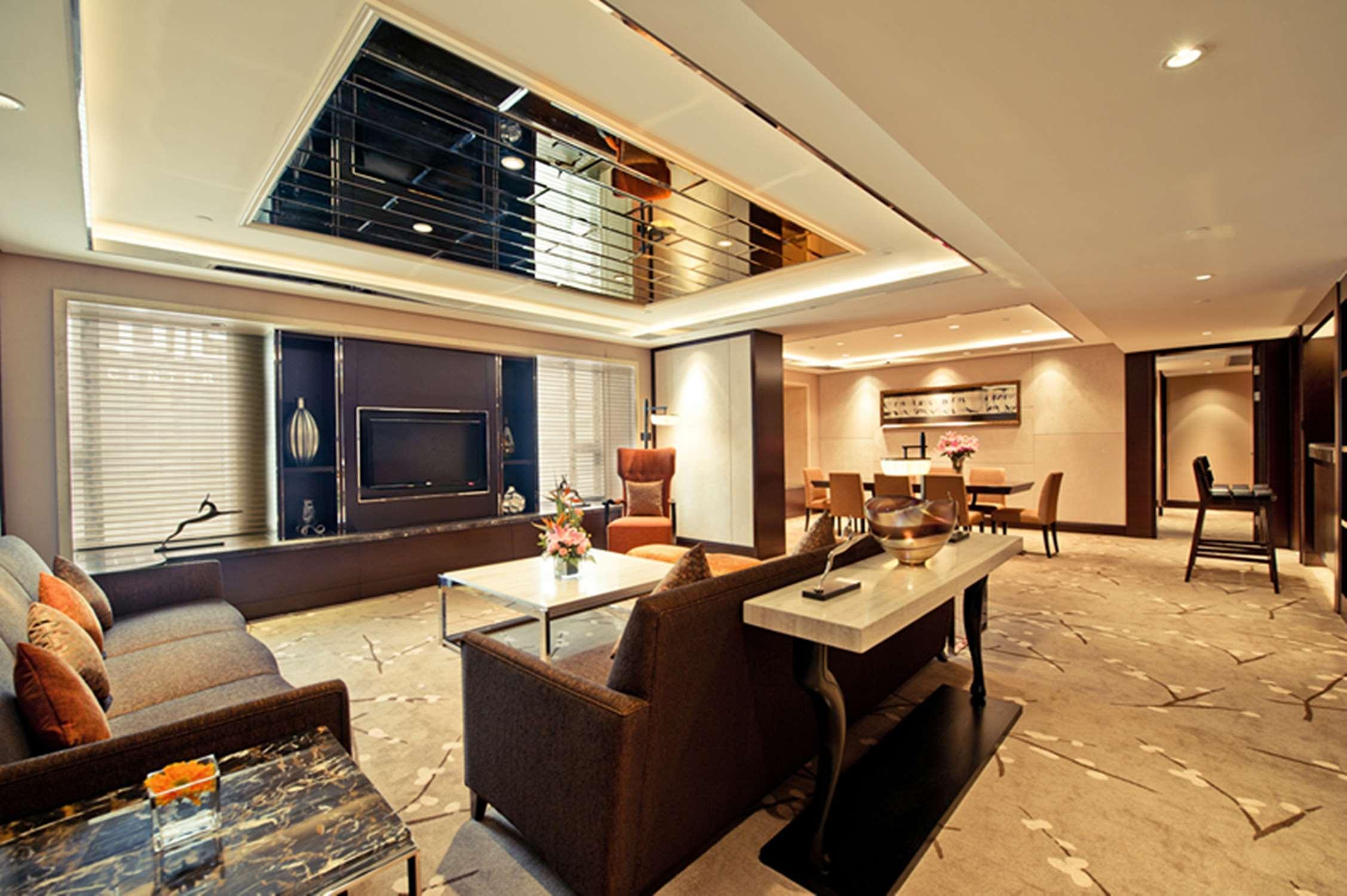 Doubletree By Hilton Chongqing - Guanyinqiao Railway Station Hotel Exterior foto