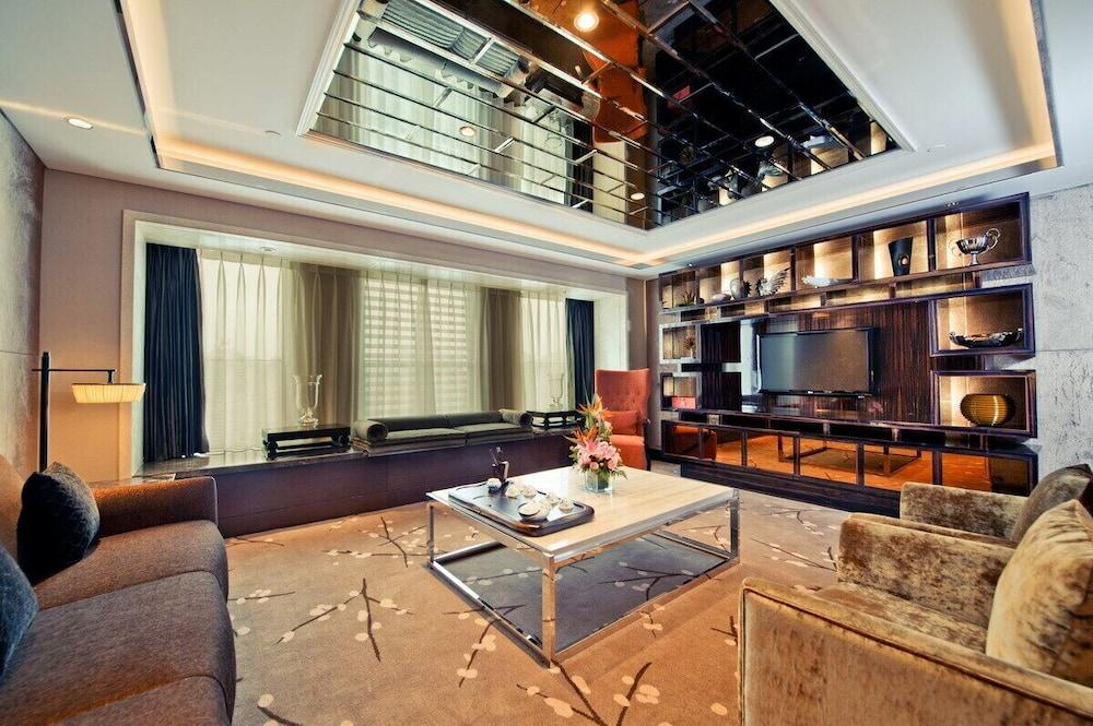 Doubletree By Hilton Chongqing - Guanyinqiao Railway Station Hotel Exterior foto