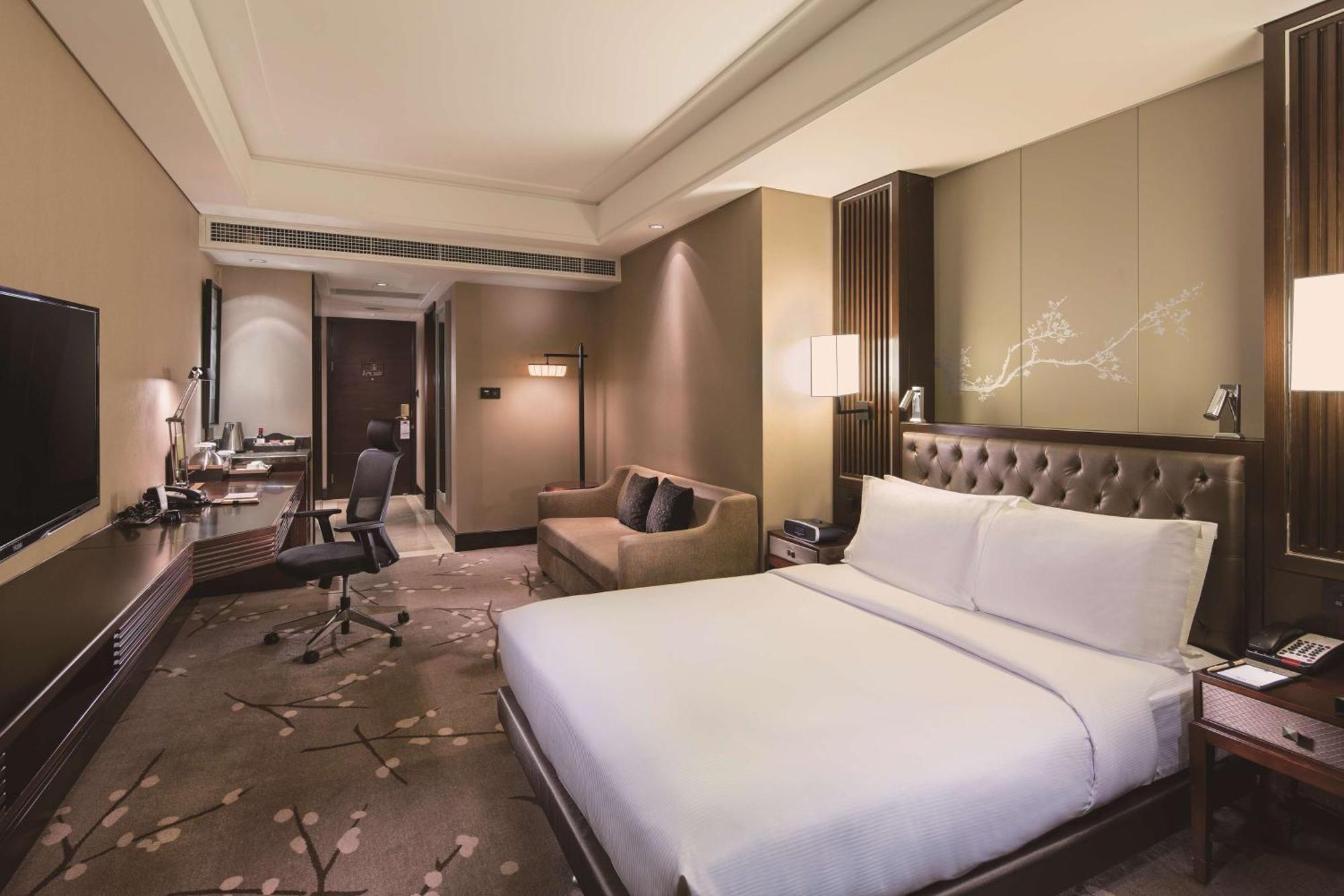 Doubletree By Hilton Chongqing - Guanyinqiao Railway Station Hotel Exterior foto