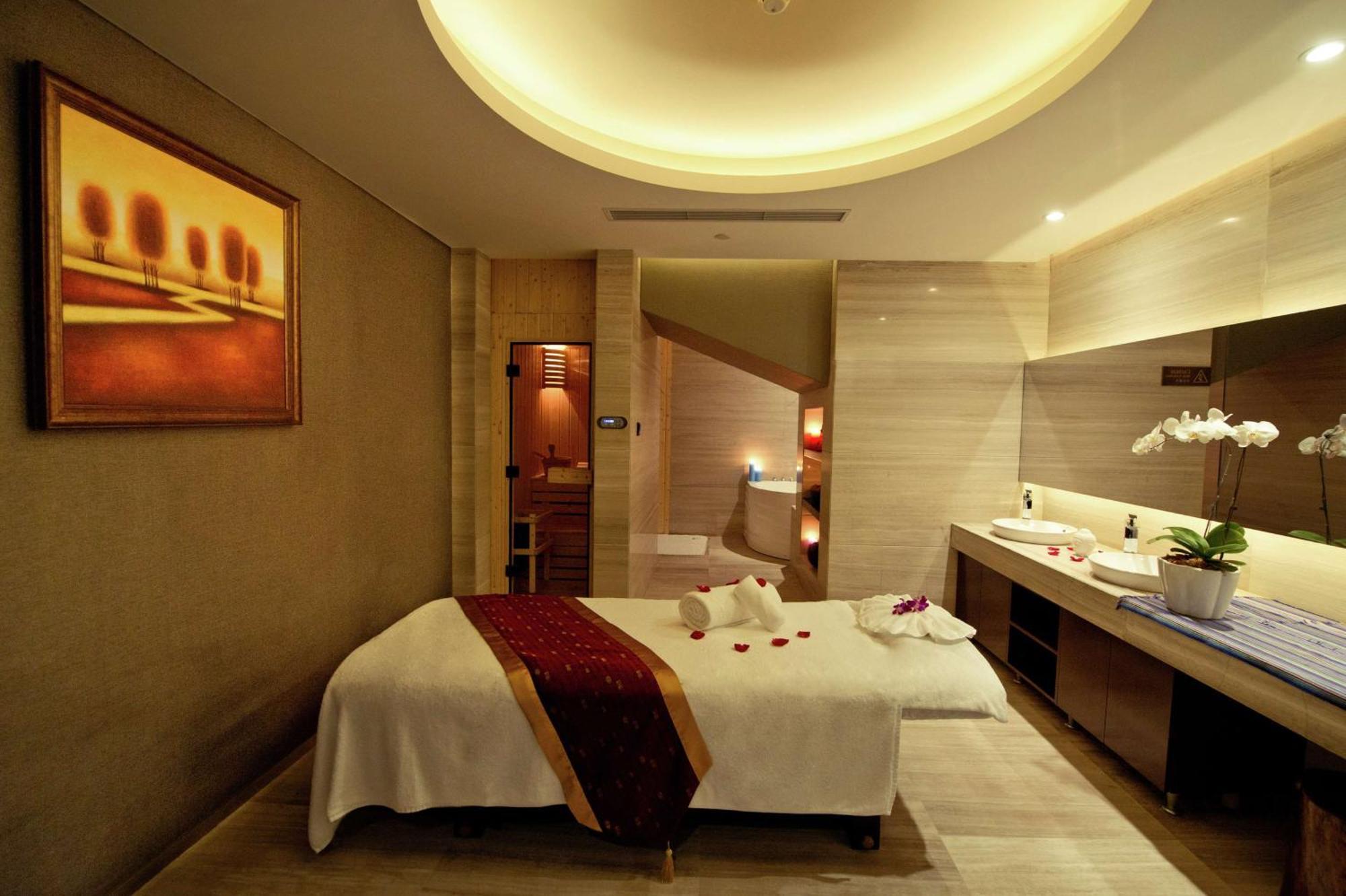 Doubletree By Hilton Chongqing - Guanyinqiao Railway Station Hotel Exterior foto